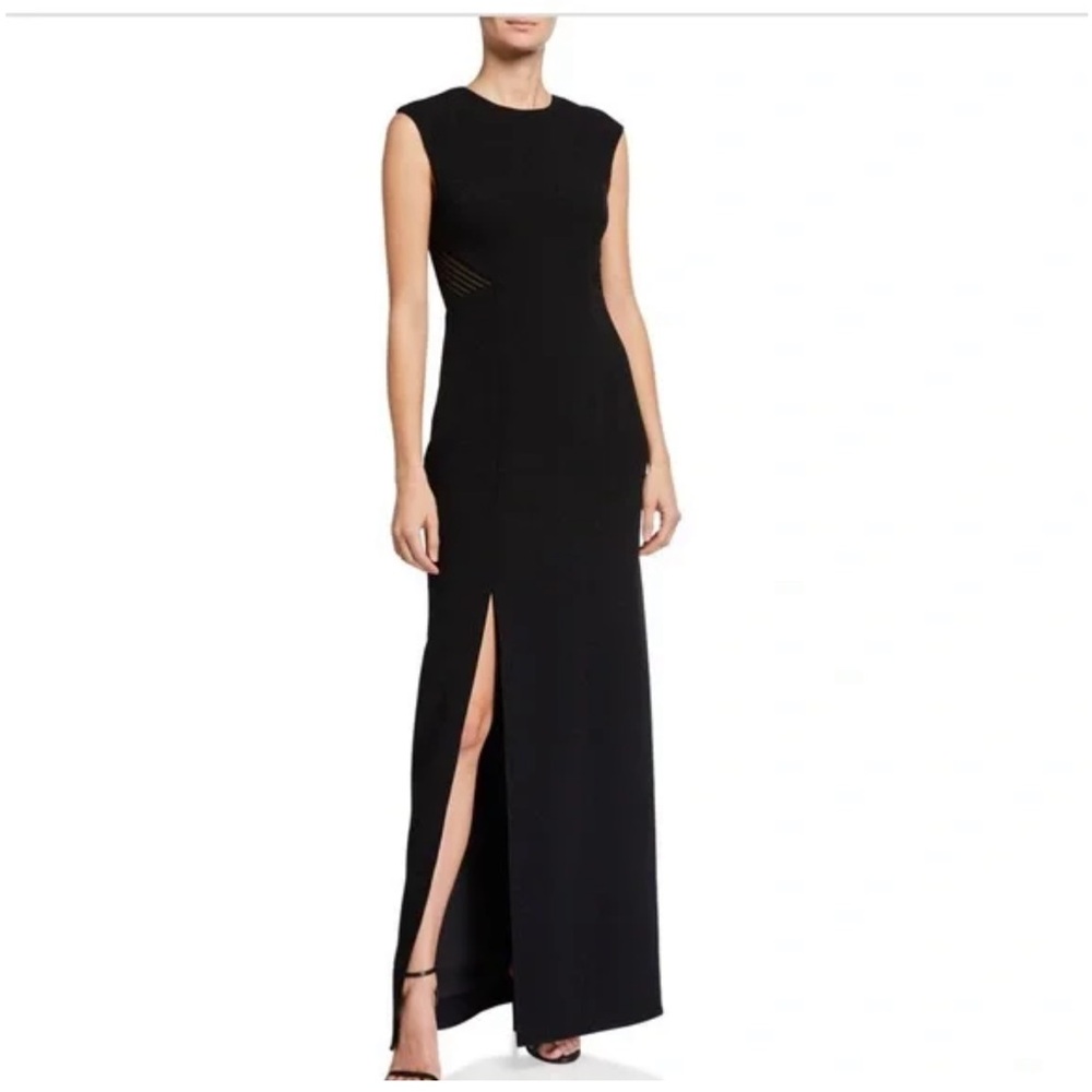 Halston Sleeveless Heavy Crepe Gown W/ BackEmbroidery Detail Black Size 4